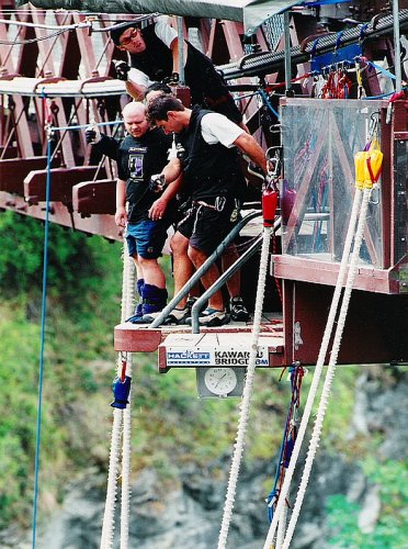 Tony bungy jumping, Kawarau Bridge, Queenstown