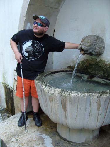 Tony at Lion's head fountain